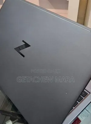 New Laptop HP ZBook 17 G4 32GB Intel Core I7 SSD 512GB