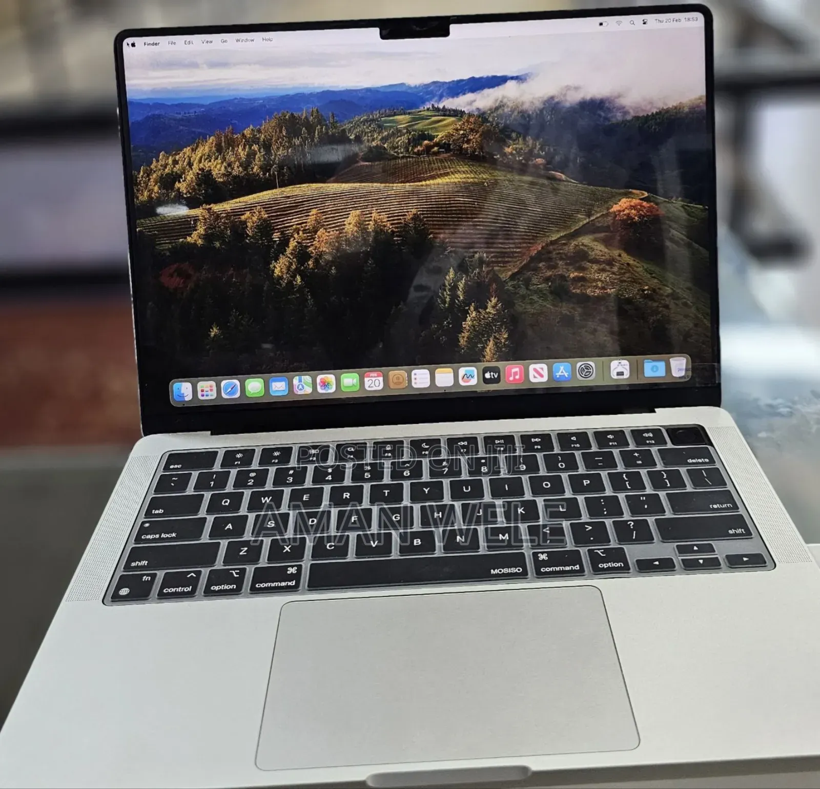 New Laptop Apple MacBook Pro M1 8GB Intel SSD 512GB