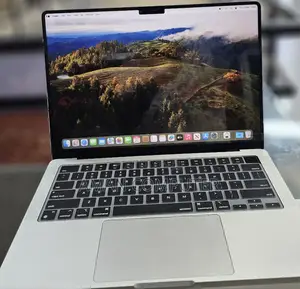 New Laptop Apple MacBook Pro M1 8GB Intel SSD 512GB
