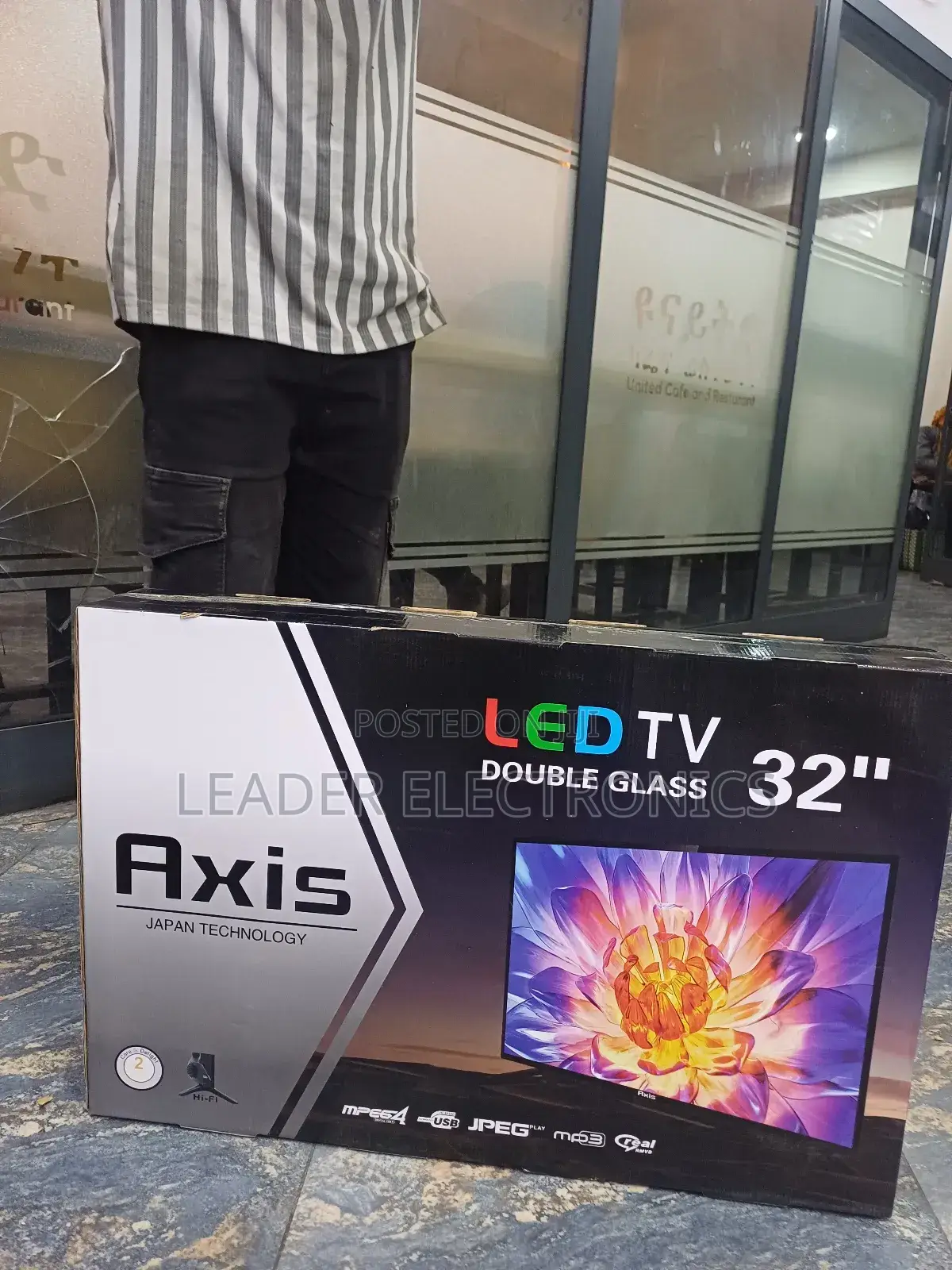 Axis Tv 32" Double Glass Tv