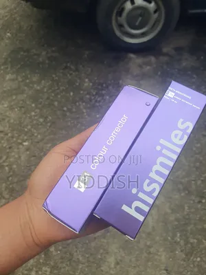 Photo - Hismile Tooth Cleansing