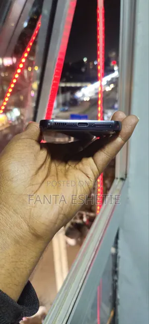 New Samsung Galaxy S23 256 GB Black