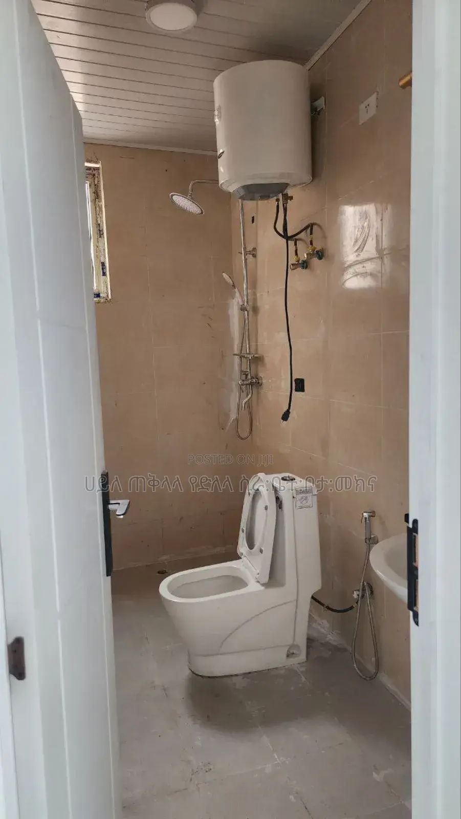 Furnished 5bdrm House in Ccd Real State, Oromia-Finfinne for sale