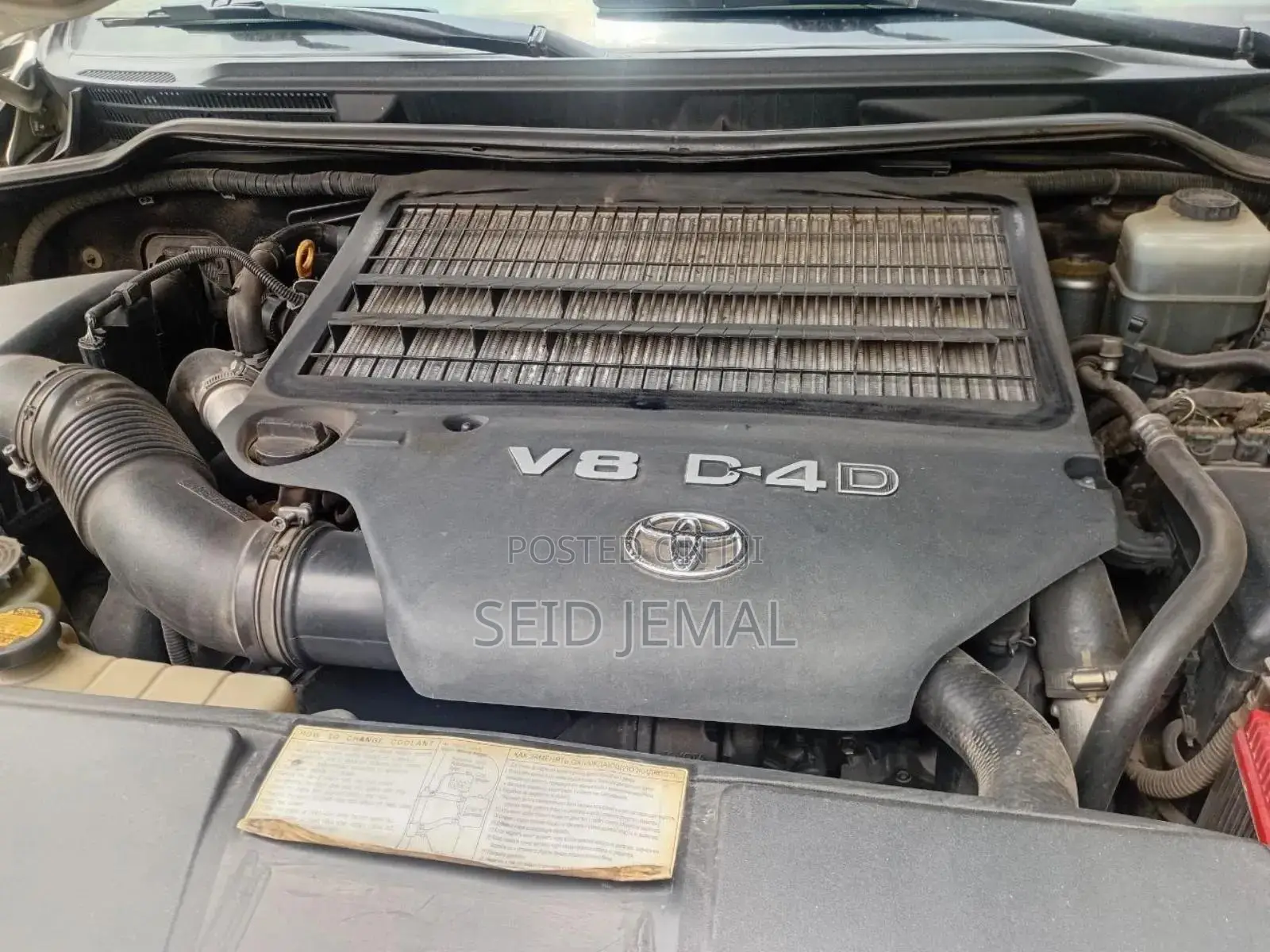 Toyota Land Cruiser 2008 White