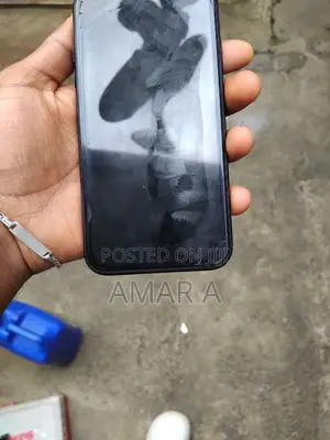 Photo - Apple iPhone XR 64 GB Black