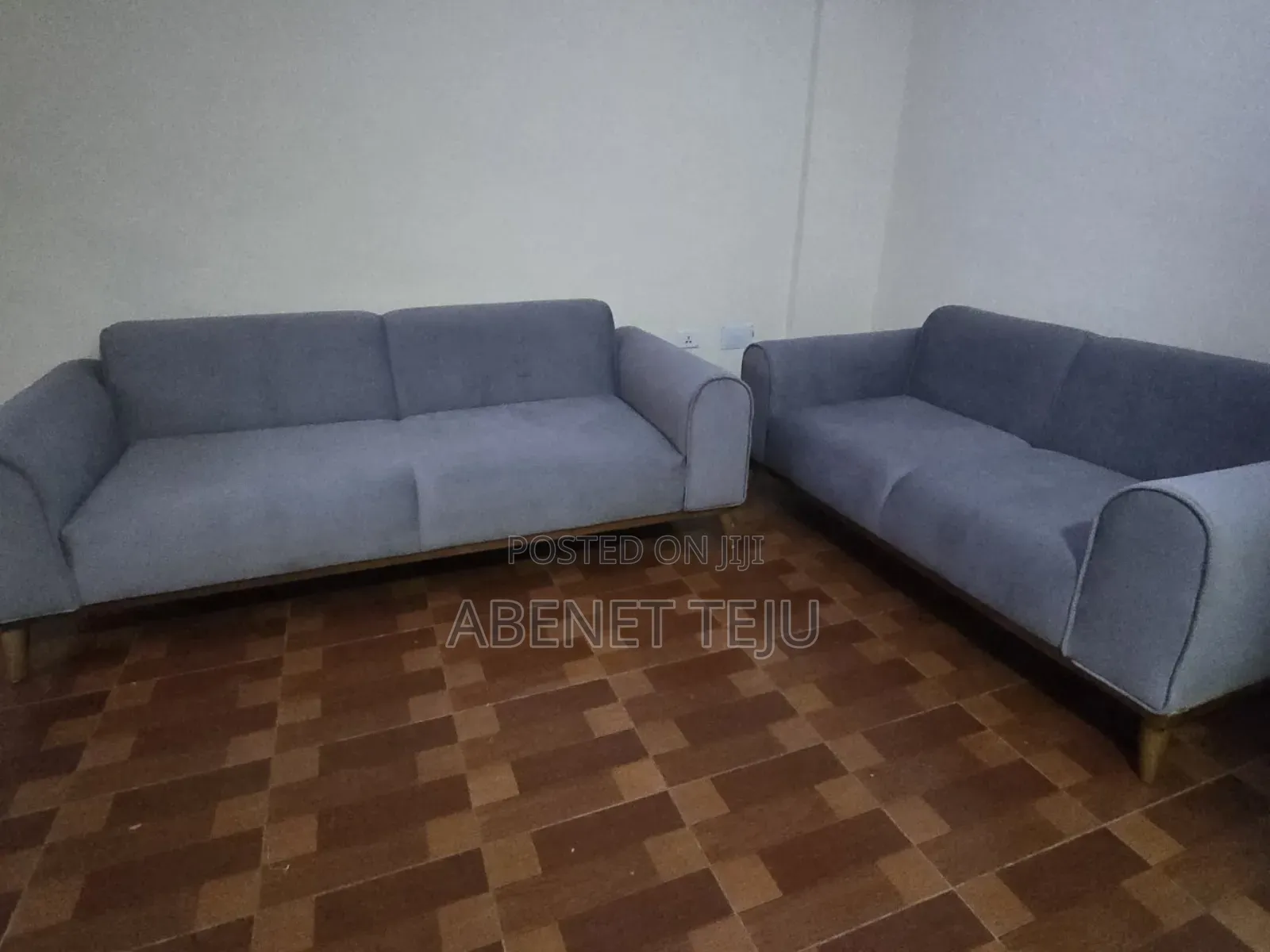 Sofa ባለ 5 መቀመጫ