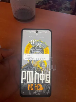 Photo - ZTE Blade V40 Pro 128 GB Blue