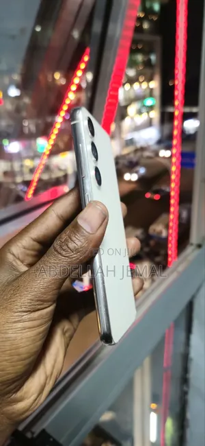 New Samsung Galaxy S23 256 GB White