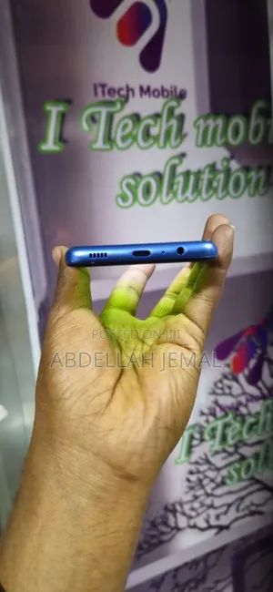 New Samsung Galaxy F12 64 GB Blue