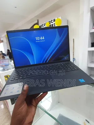 New Laptop Dell Inspiron 11 3000 8GB Intel Core I5 SSD 256GB