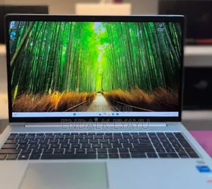 Photo - New Laptop HP 16GB Intel Core I5 SSD 512GB