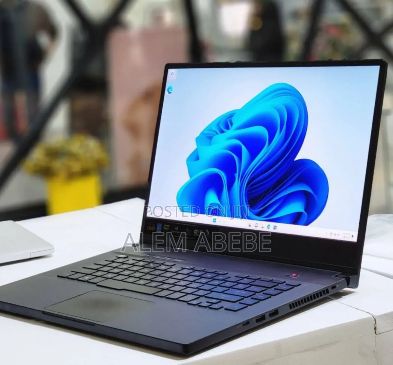 New Laptop Asus ROG Zephyrus G16 16GB Intel Core I7 SSD 512GB