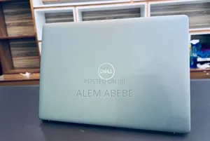 New Laptop Dell Inspiron 16 5620 16GB Intel Core Ultra 7 SSD 1T