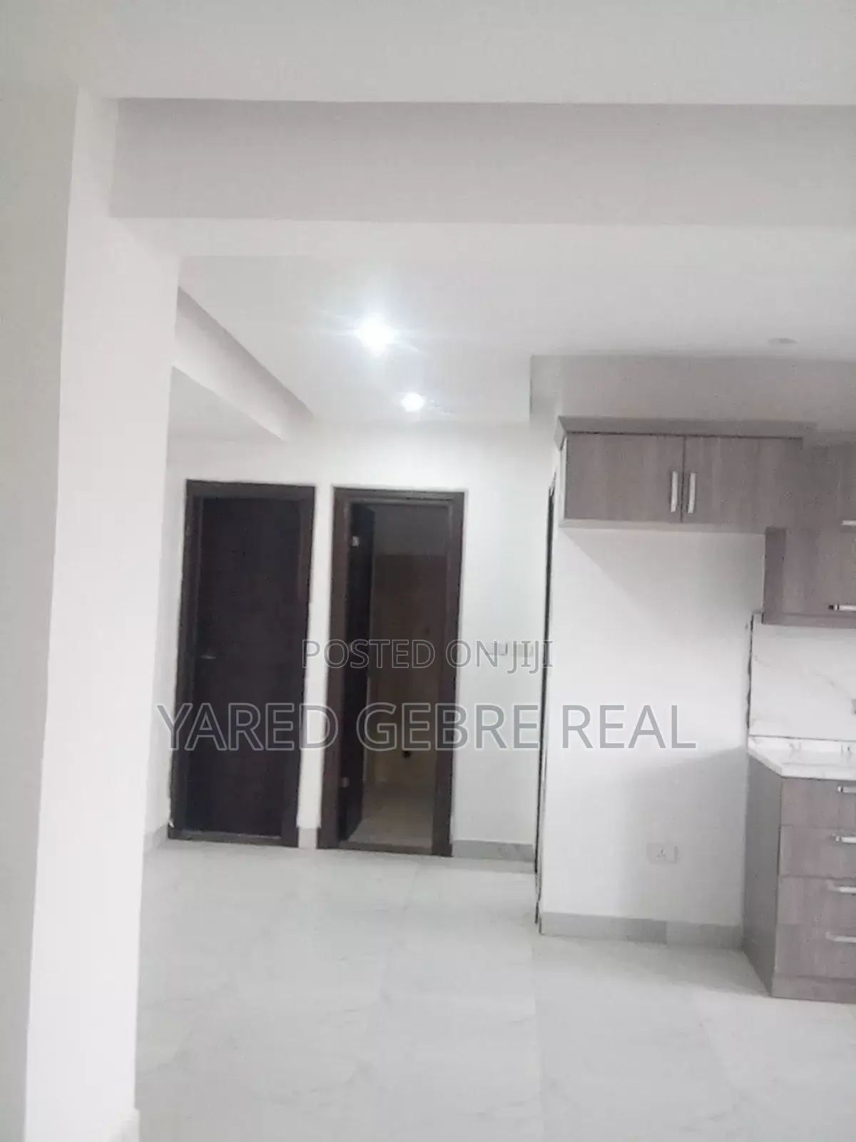 Furnished 3bdrm Apartment in የምር ሪል እስቴት 22, Bole for sale