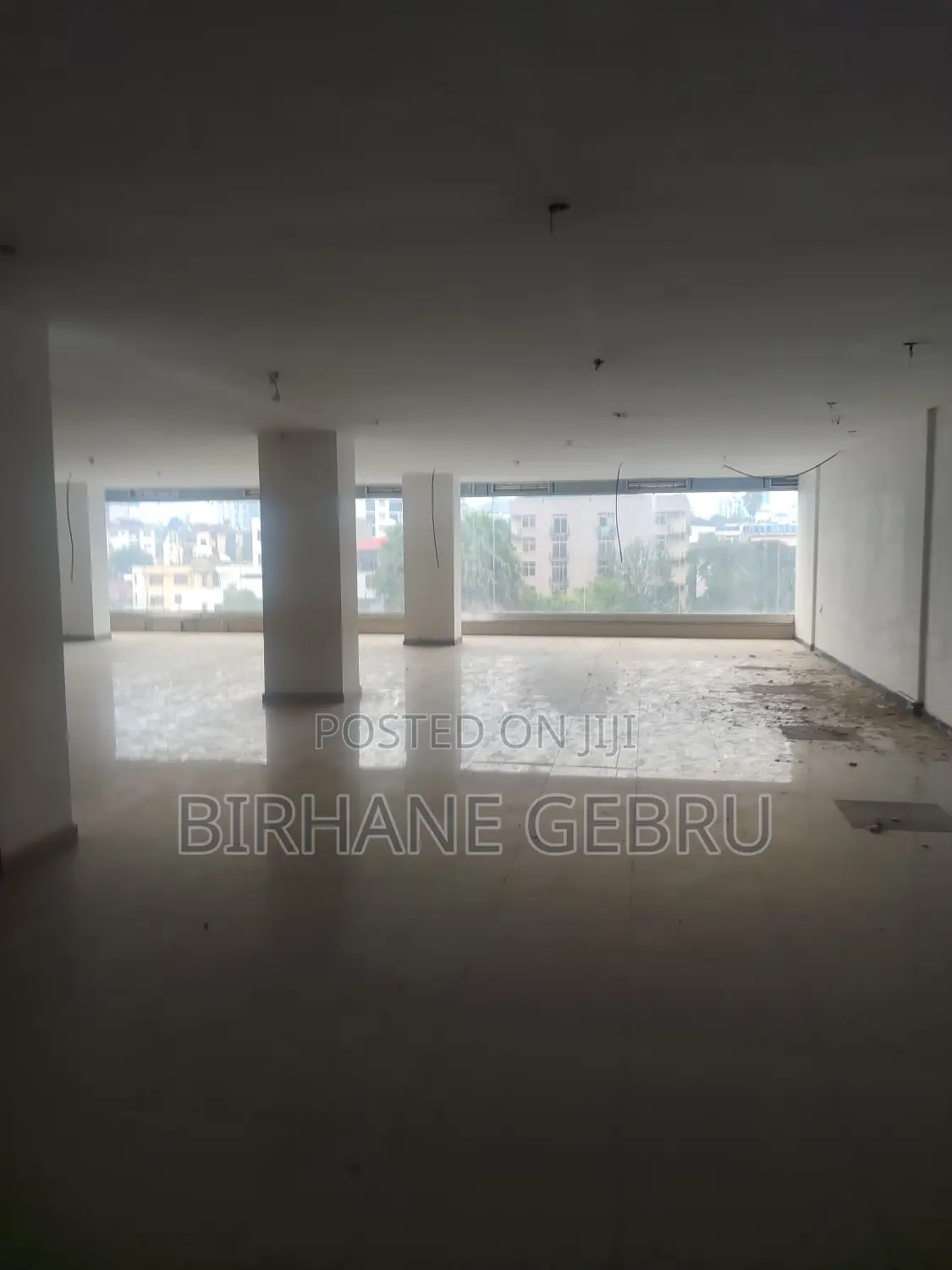 Show Room Rent for Car.Eletrioncs.Genertor and Other