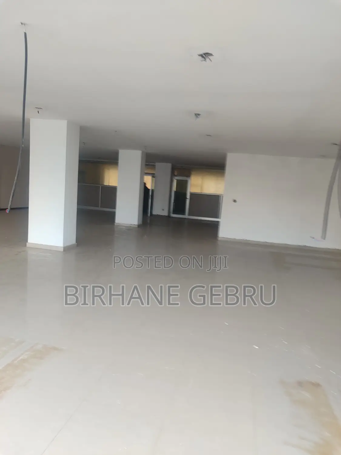 Show Room Rent for Car.Eletrioncs.Genertor and Other