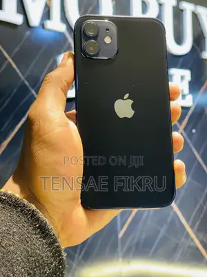Photo - Apple iPhone 12 64 GB Black