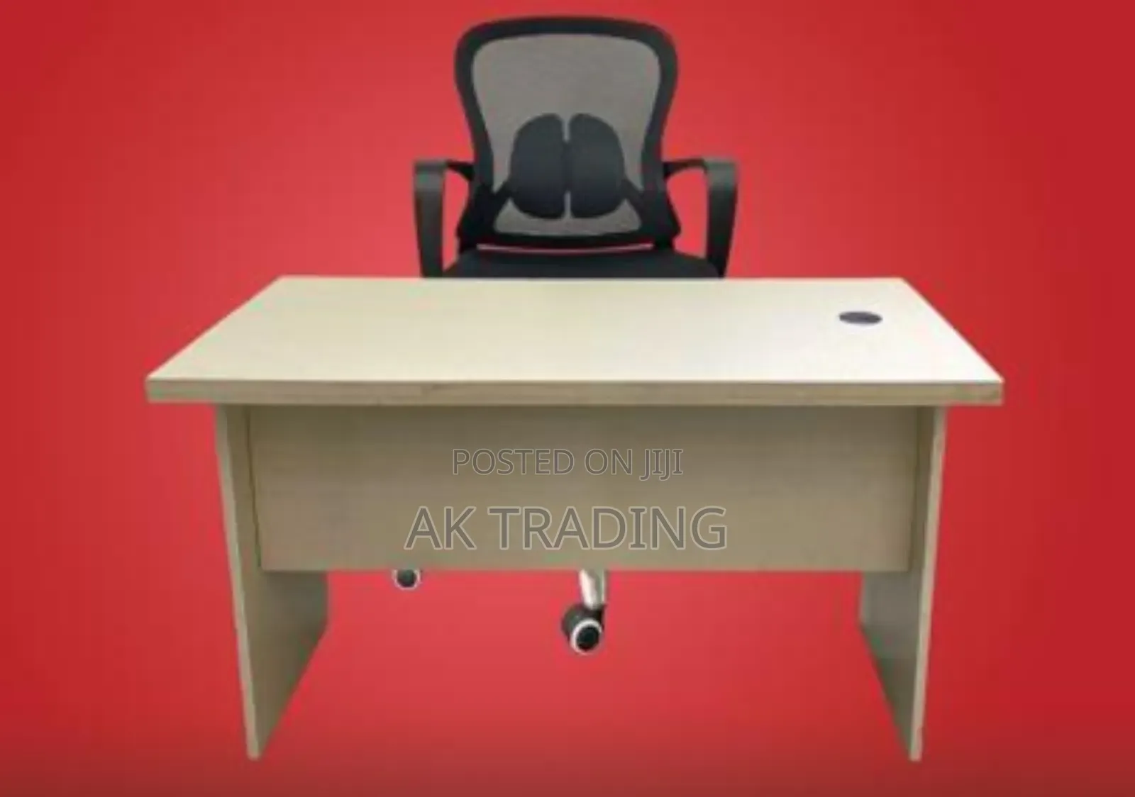 High Quality Table and M Back Chair