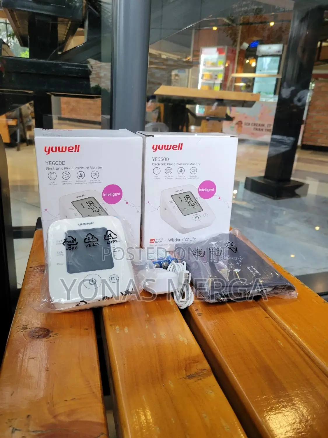 Blood Pressure Monitor甴፯accurate Readings
Provides Precise裘~Bpm<>∞Bpm