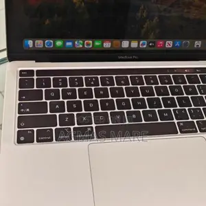 New Laptop Apple MacBook Pro M1 8GB Apple M1 Pro SSD 256GB