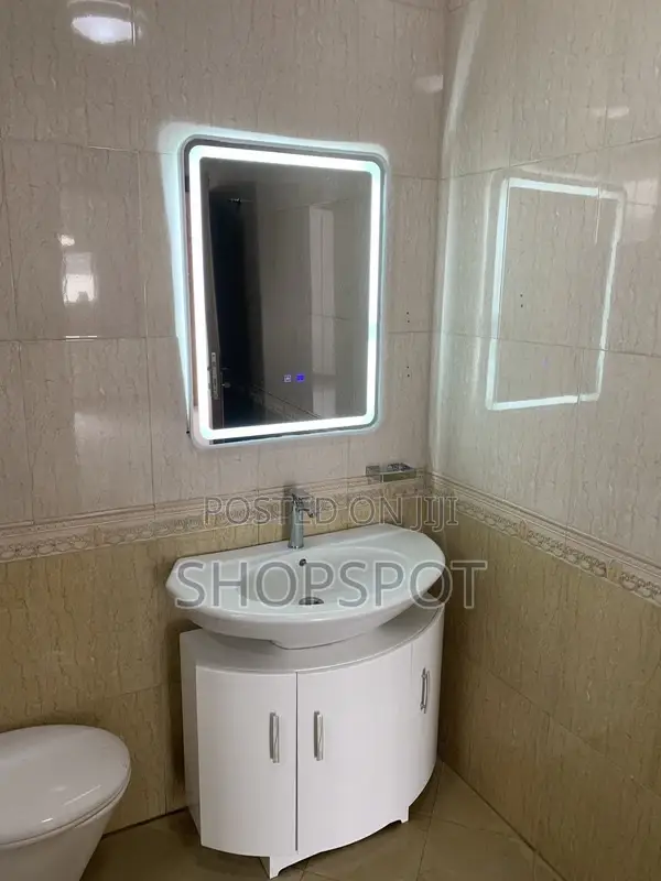 5bdrm House in 5-Bedroom House For, Lideta for rent