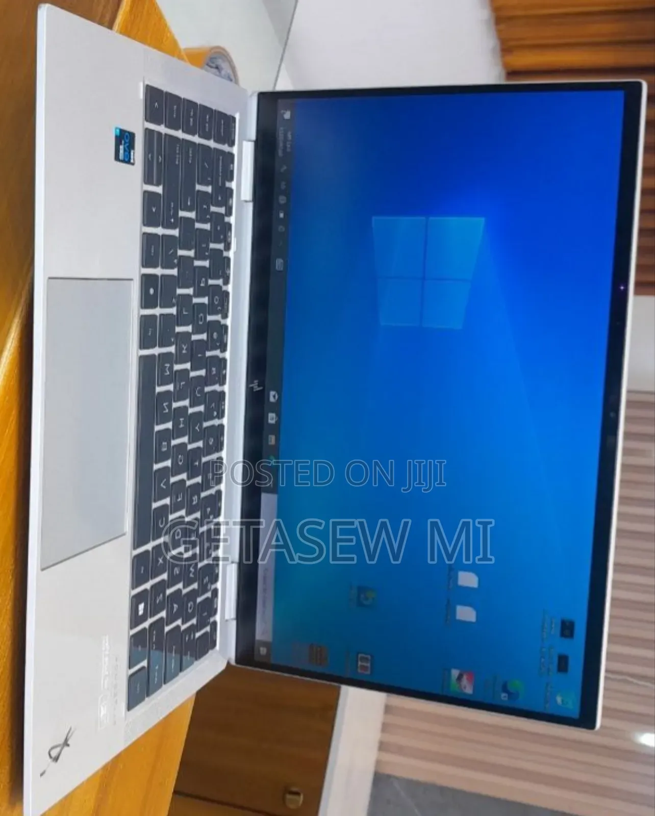 New Laptop HP EliteBook 1040 G8 16GB Intel Core i7 SSD 512GB