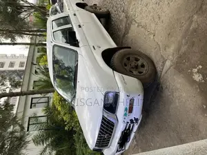 Mitsubishi L200 Double Cab 2.5 TD 4WD 2002 White