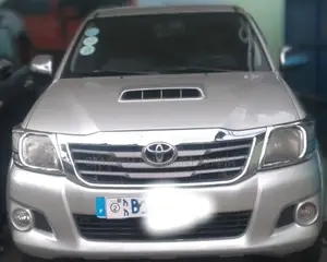 Toyota Hilux 2012 Silver