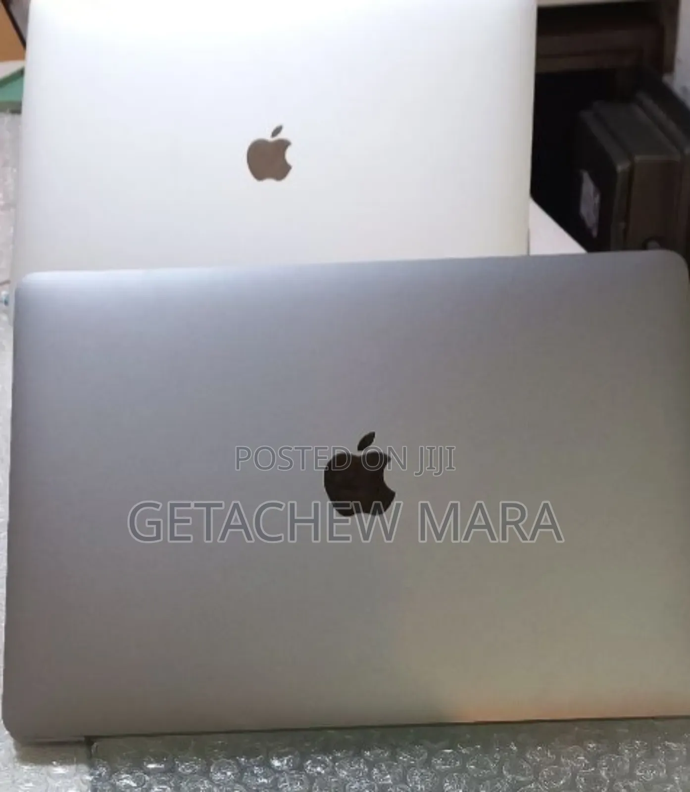 New Laptop Apple MacBook 2020 8GB Intel SSD 256GB