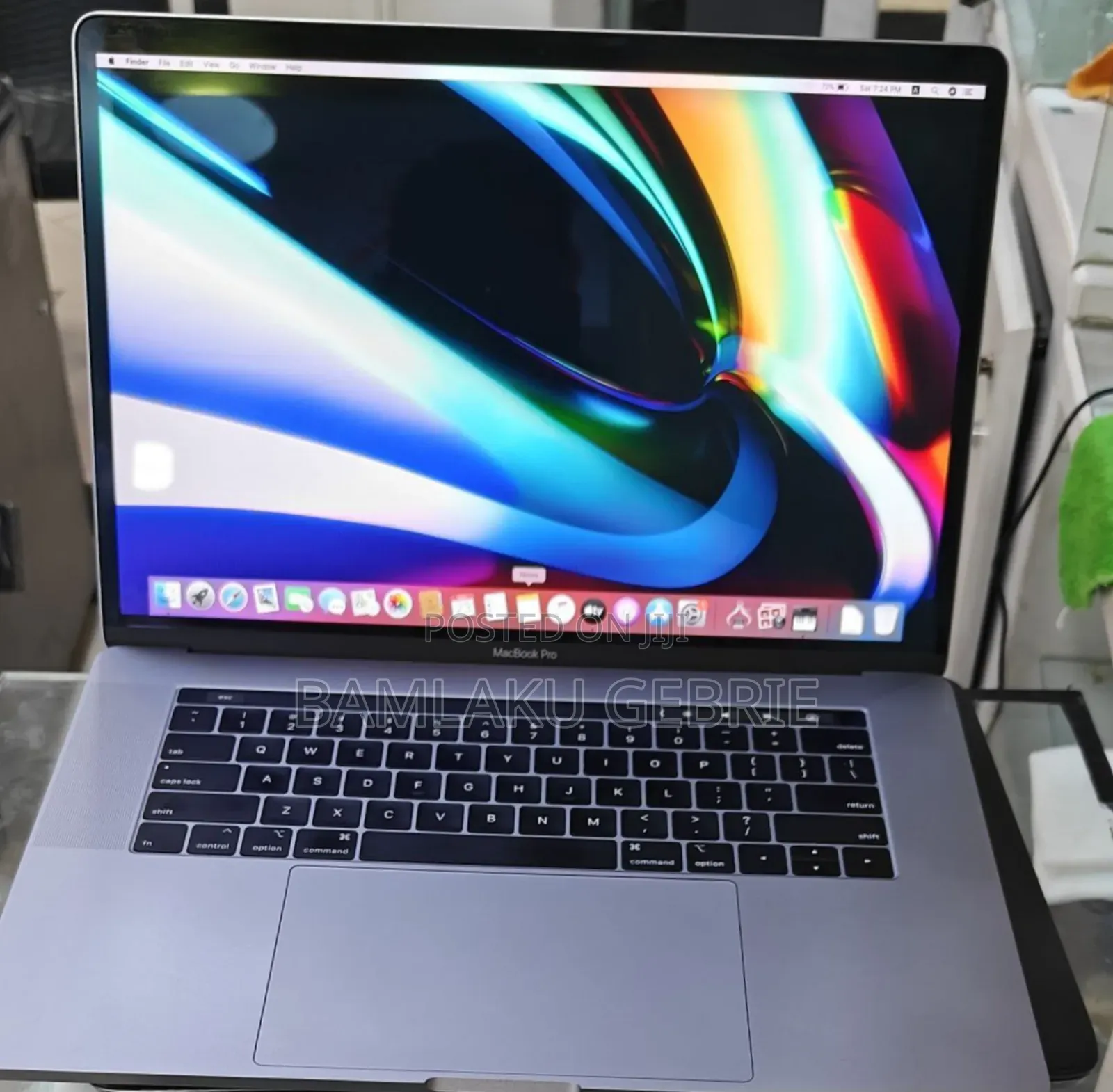 New Laptop Apple MacBook Pro 2019 32GB Intel Core I9 SSD 512GB
