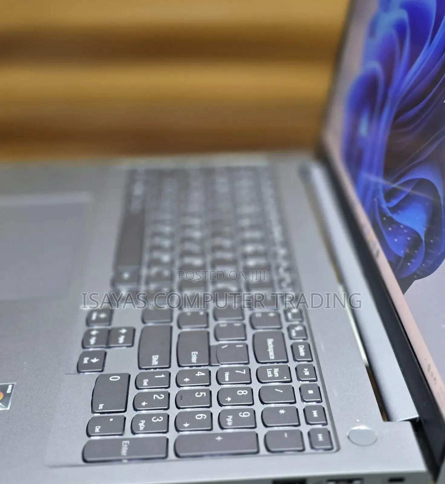 New Laptop Apple MacBook Pro 2013 8GB Intel Core I7 SSHD (Hybrid) 256GB