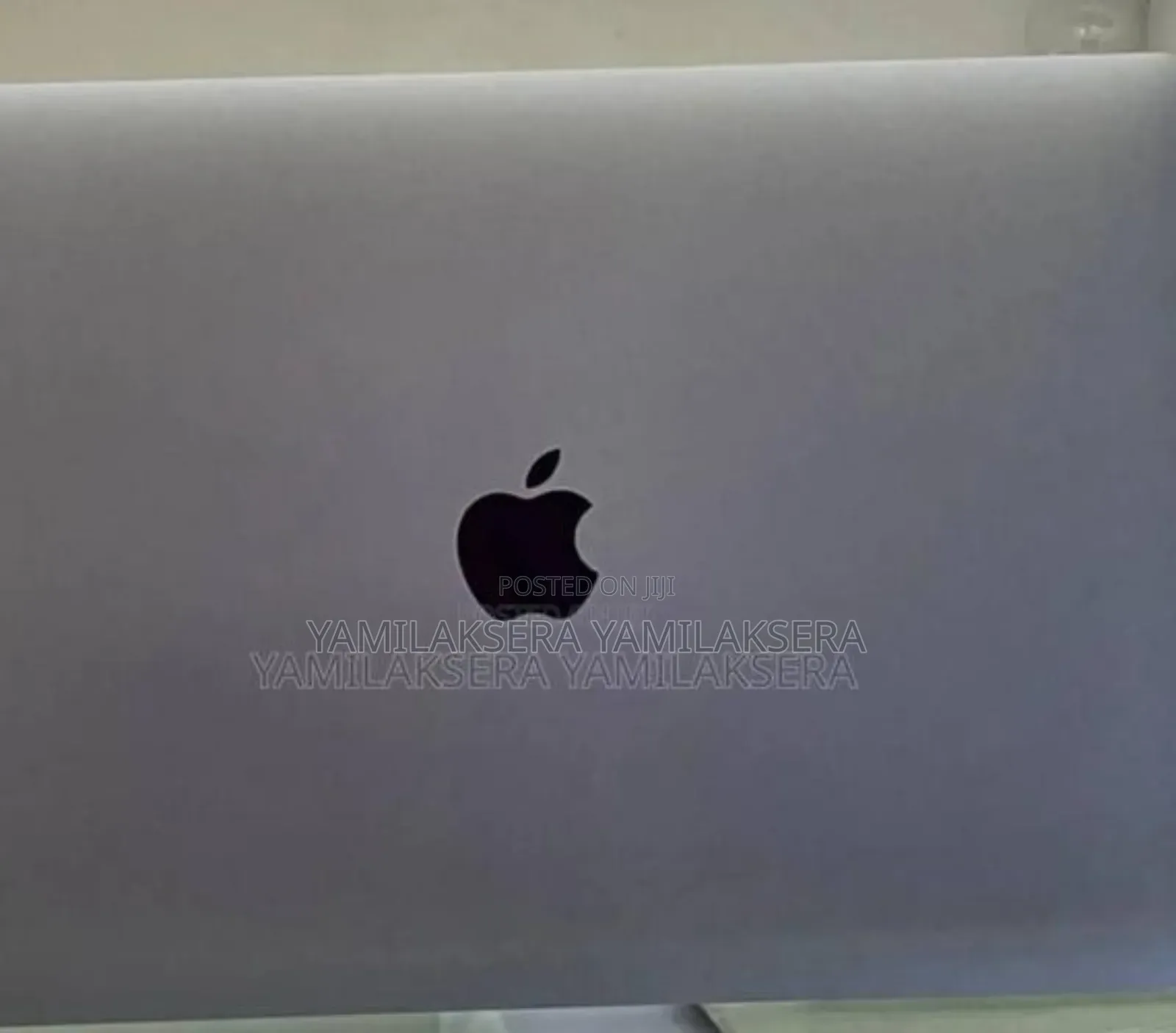 New Laptop Apple MacBook Pro 2017 8GB Intel Core i5 SSD 512GB