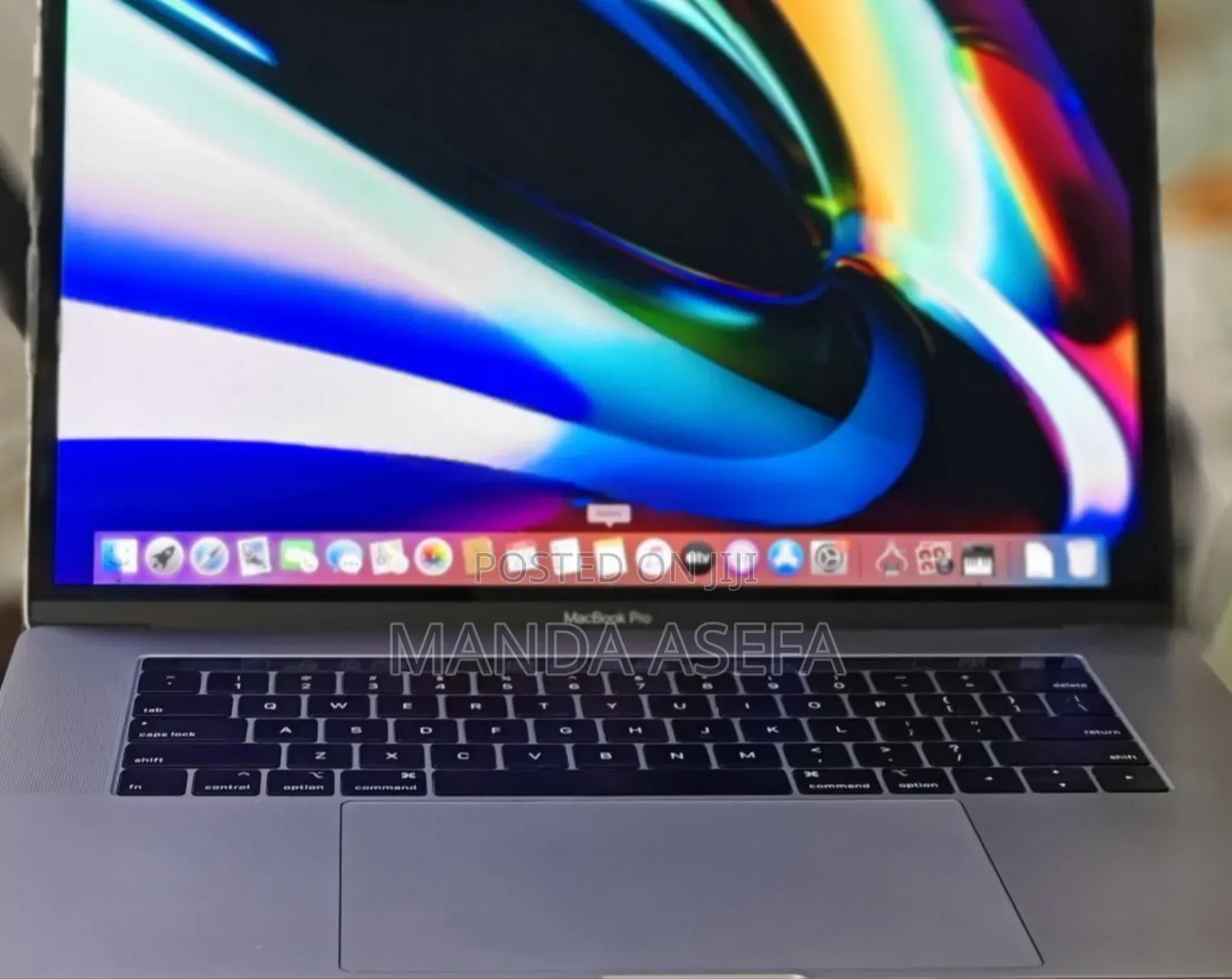 New Laptop Apple MacBook Pro 2019 32GB Intel Core I9 SSD 512GB