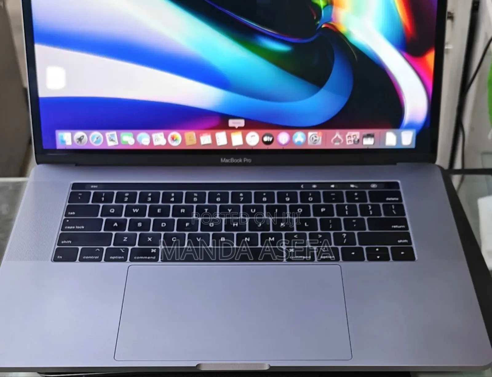 New Laptop Apple MacBook Pro 2019 32GB Intel Core I9 SSD 512GB
