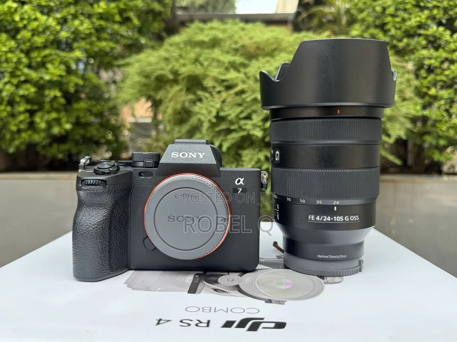 Sony Alpha 7 Iv With 24-105mm G Lens F4