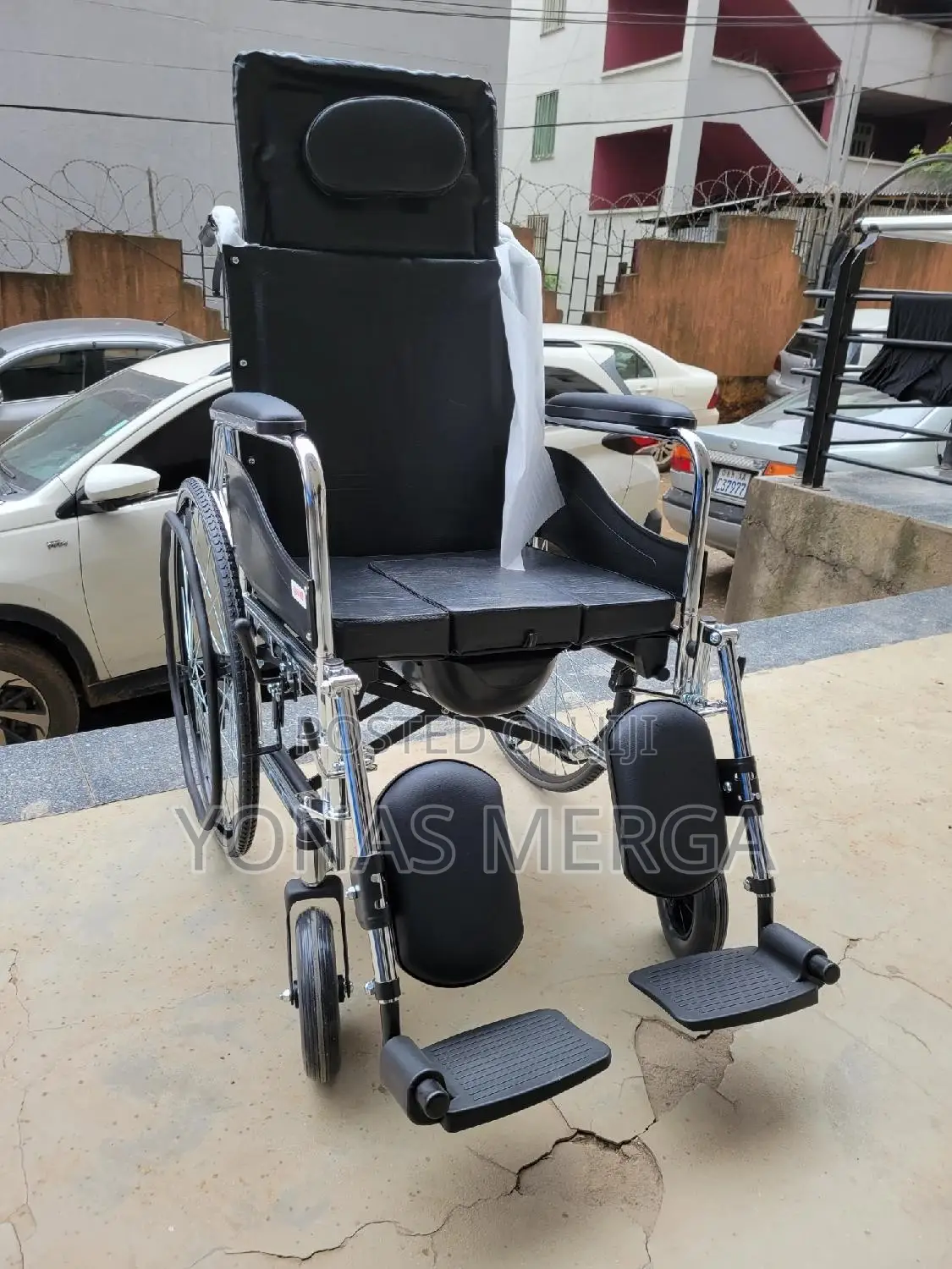 Wheelchair/Commodes for Sale–Bedside, Folding Portable Toilet Chairs