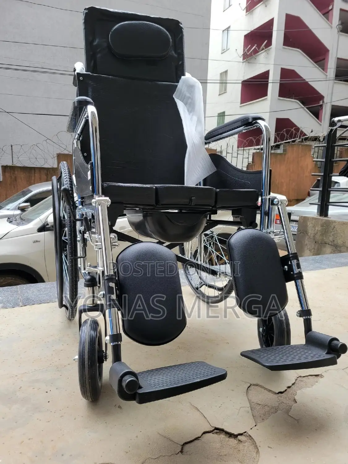 Toilet Wheelchair二融daily Wheelchair Users Needing Comfort Versatility