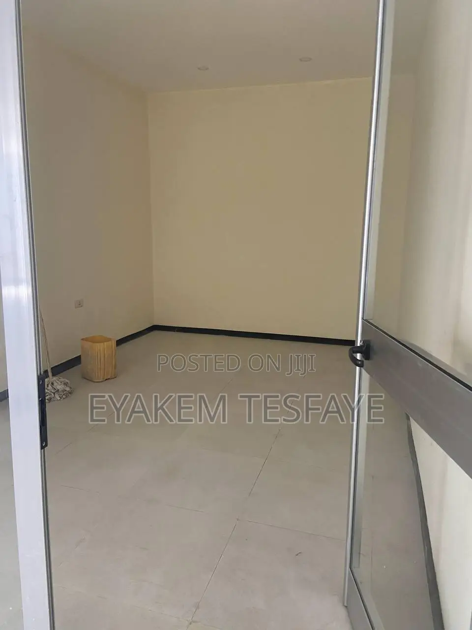 Apartment Shop for Sale