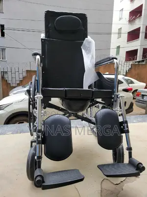 Photo - Toilet Wheelchair鵬醯full Recline Function:会(90°) to Fully Flat (180°)