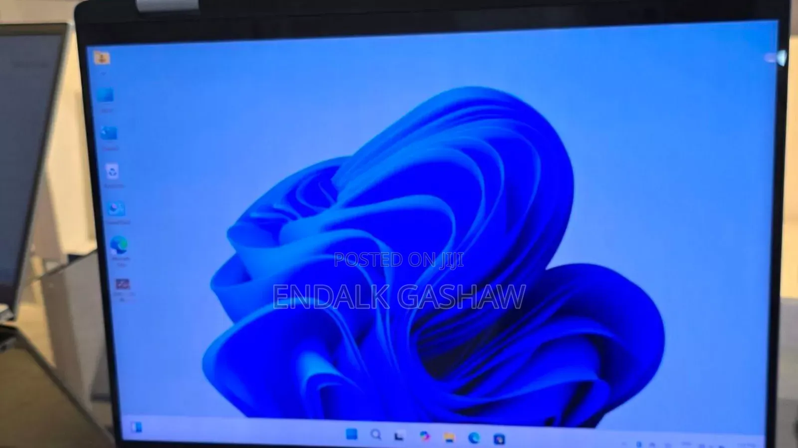 New Laptop Dell Inspiron 15 16GB Intel Core Ultra 7 SSD 1T