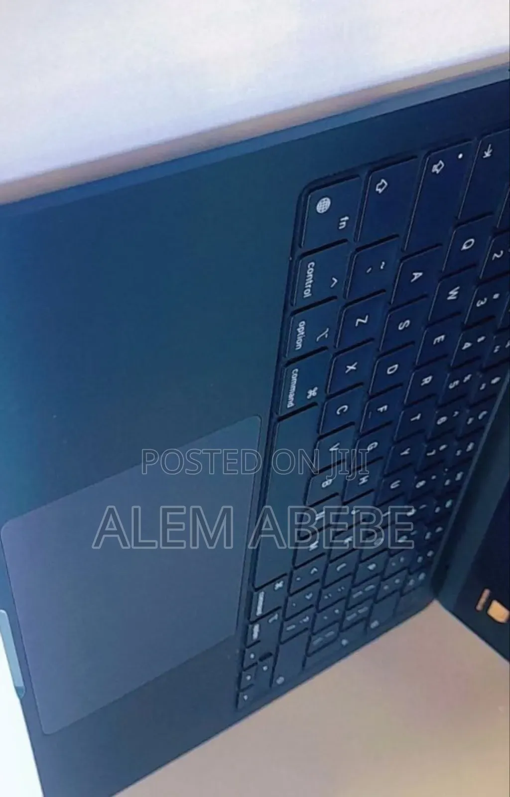 New Laptop Apple MacBook Air 2022 M2 8GB Apple M2 SSD 512GB