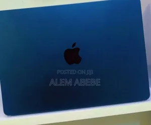 New Laptop Apple MacBook Air 2022 M2 8GB Apple M2 SSD 512GB