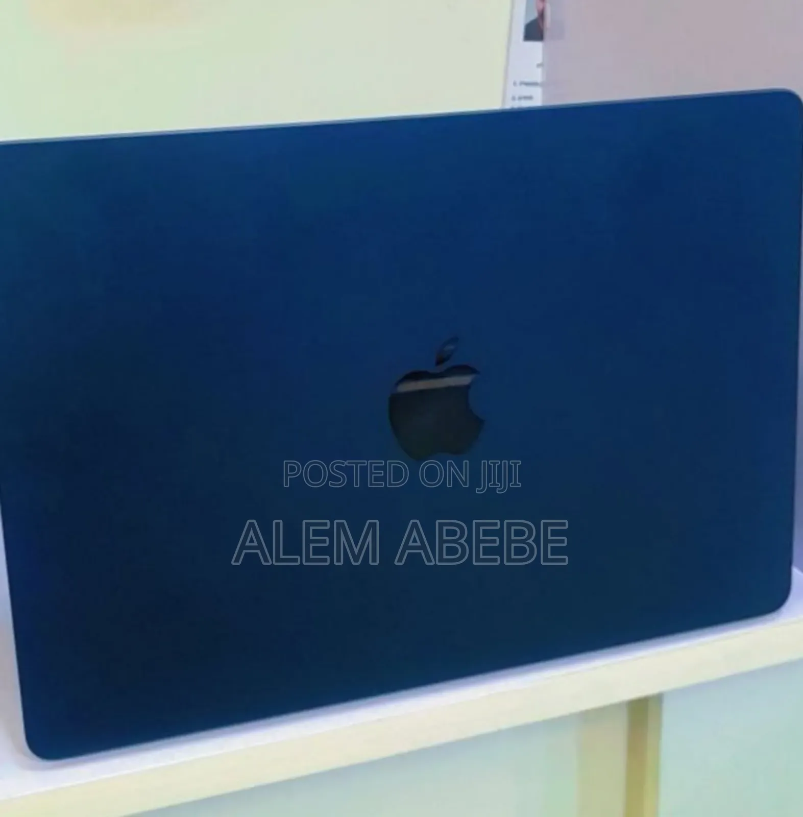 New Laptop Apple MacBook Air 2022 M2 8GB Apple M2 SSD 512GB