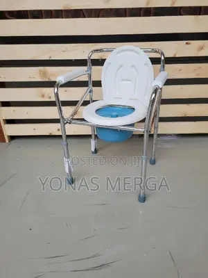 Photo - Poty Chair醯፬commode Chair₶登toilet Chair三፯3in1 Chair፶臨multi-Purpose