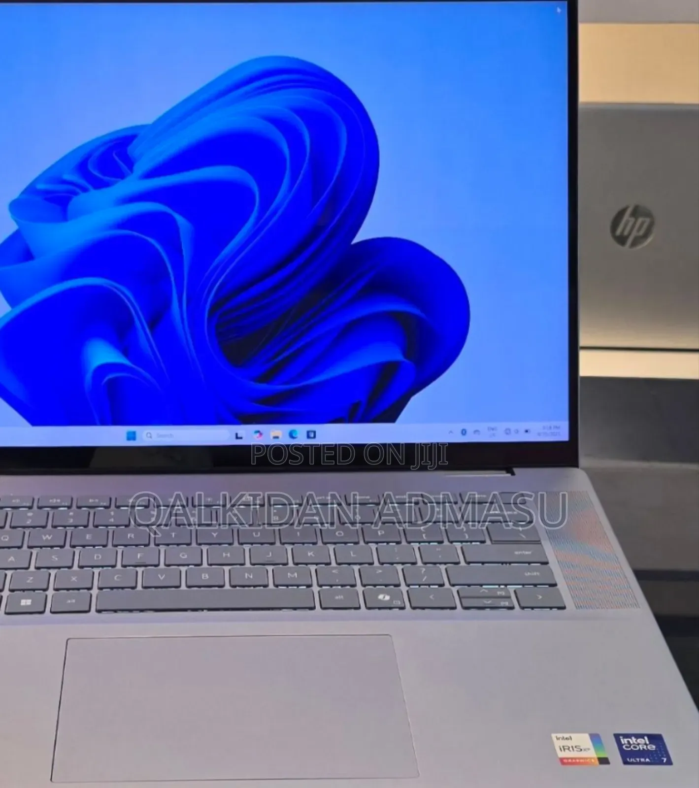 New Laptop Dell 16GB Intel Core Ultra 7 SSD 1T