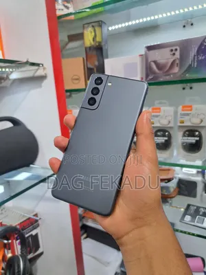 Photo - New Samsung Galaxy S21 5G 256 GB Black