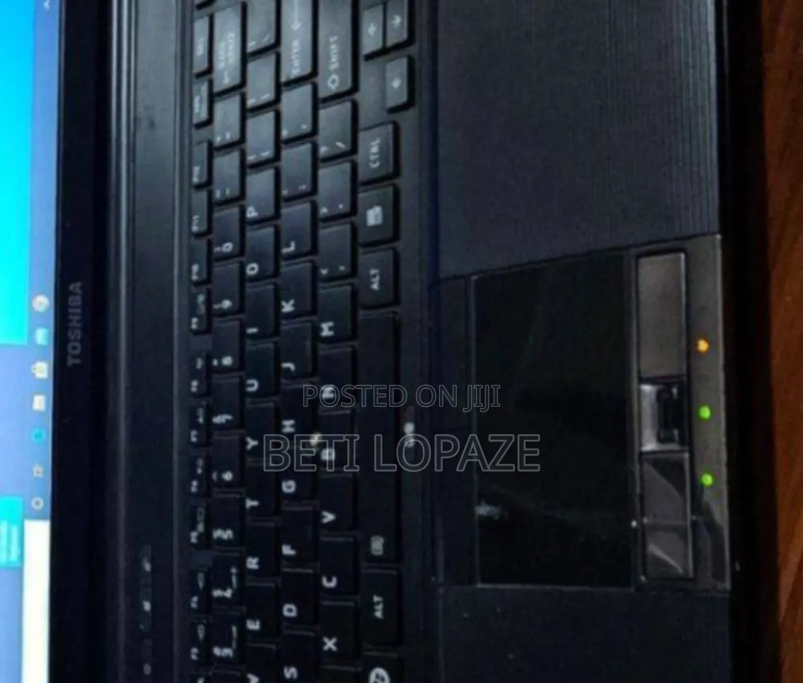 New Laptop Toshiba Tecra R10 8GB Intel Core i5 SSD 320GB