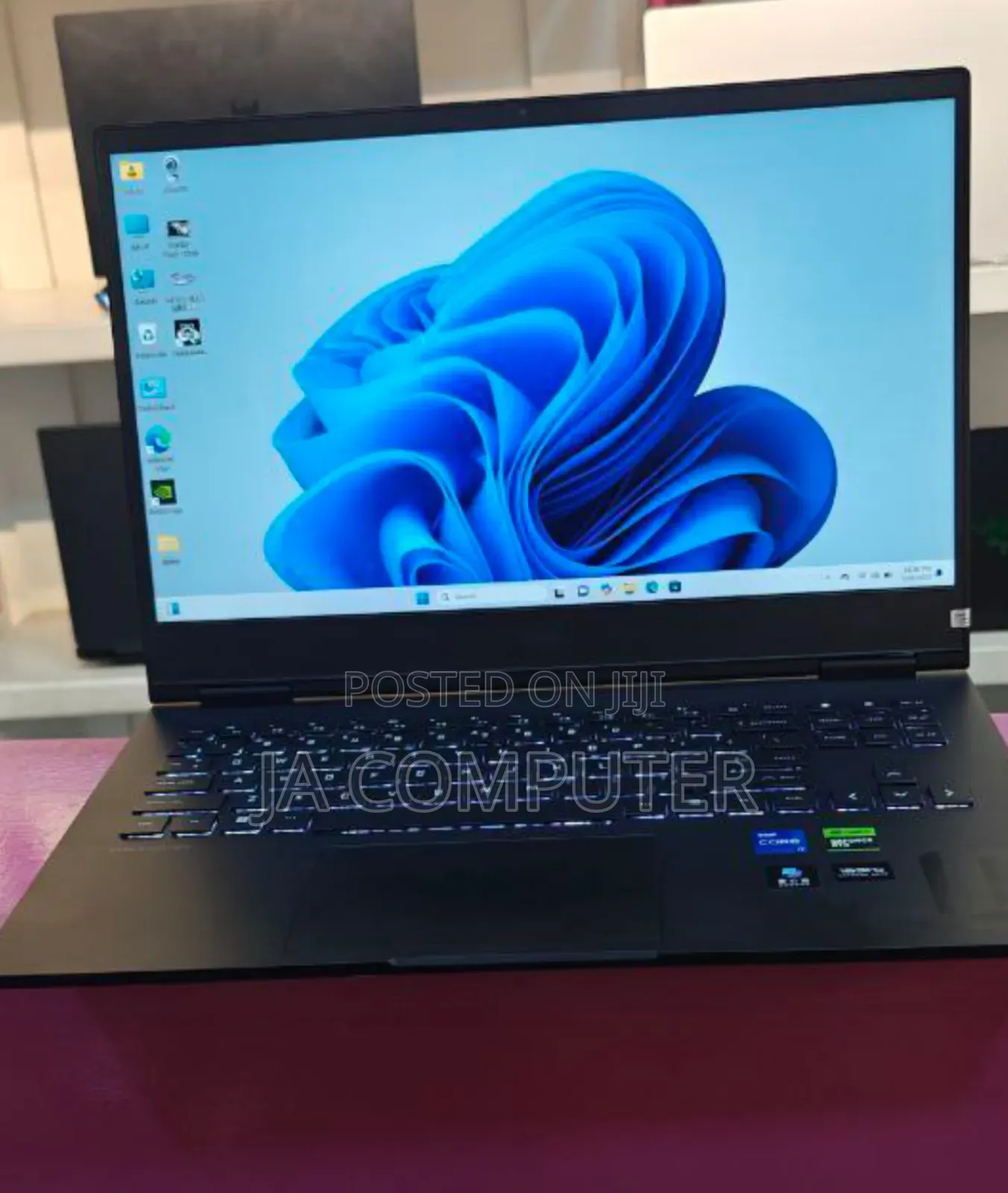 New Laptop HP Omen 17 32GB Intel Core I7 SSD 1T