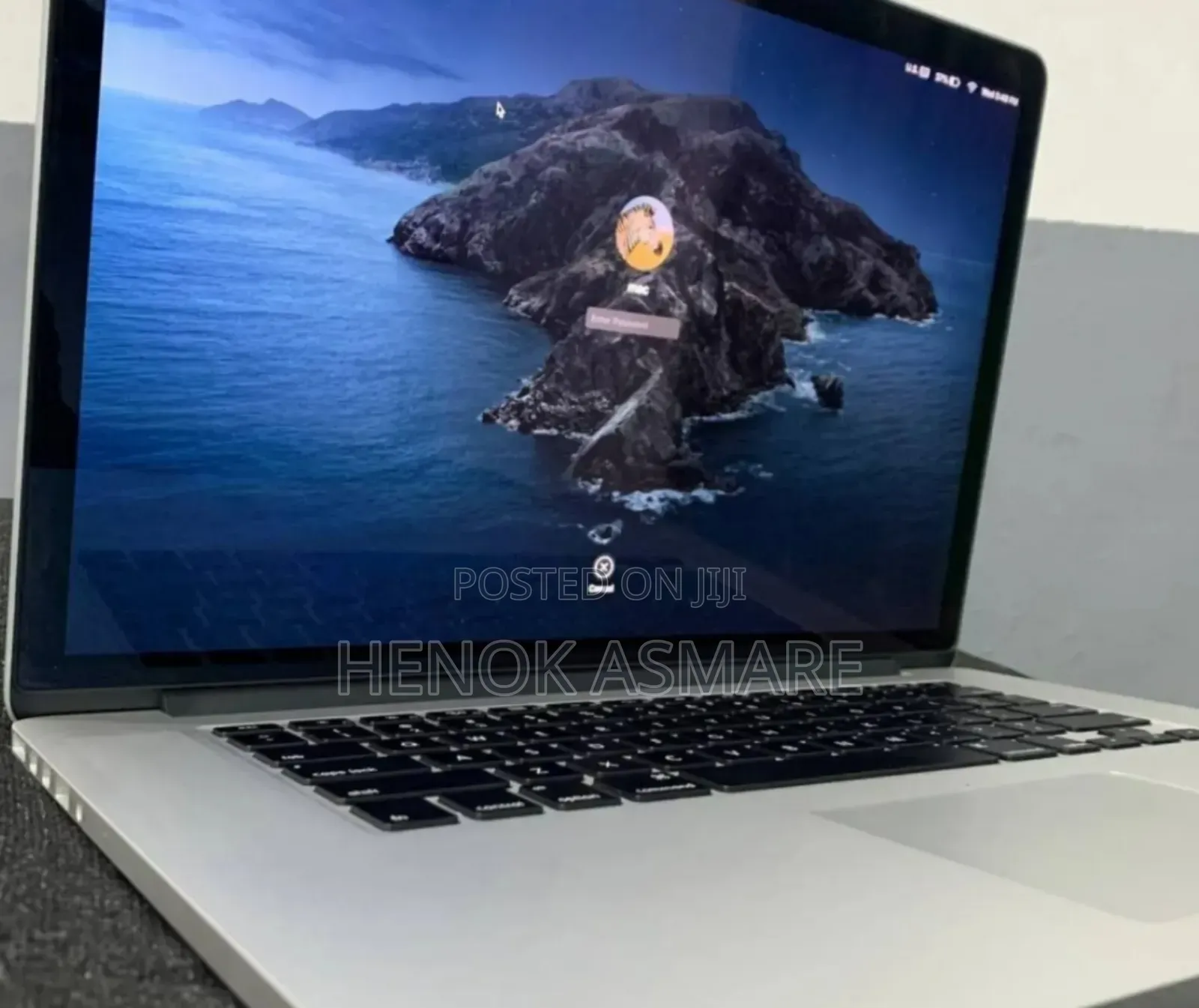 New Laptop Apple MacBook Air 2023 M2 8GB Intel Core I7 SSD 256GB