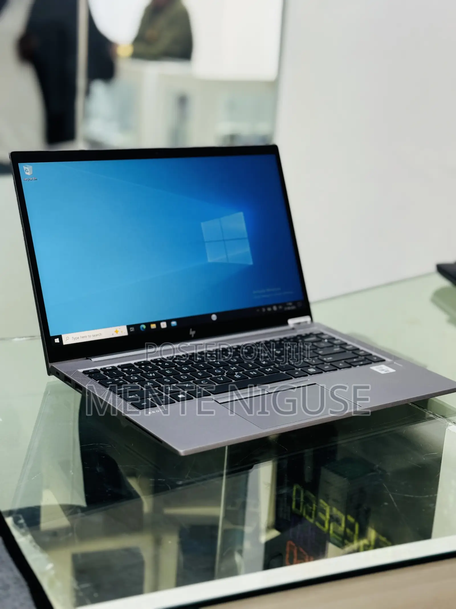 New Laptop HP ZBook Firefly 14 G7 32GB Intel Core I7 SSD 512GB